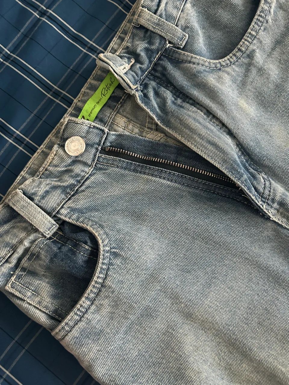 Calça Jeans Azul Lavagem Clara - Foto 2