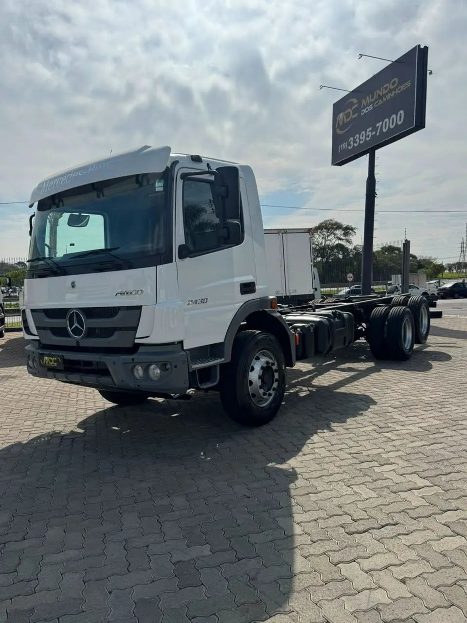 MB ATEGO 2430 - CHASSI  - Foto 4