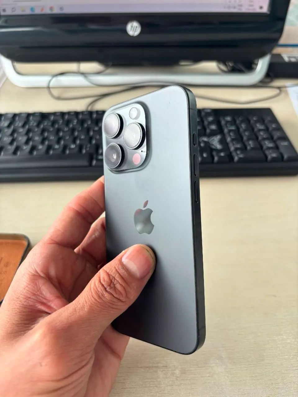 IPhone 15 Pro 256gb seminovo  - Foto 3