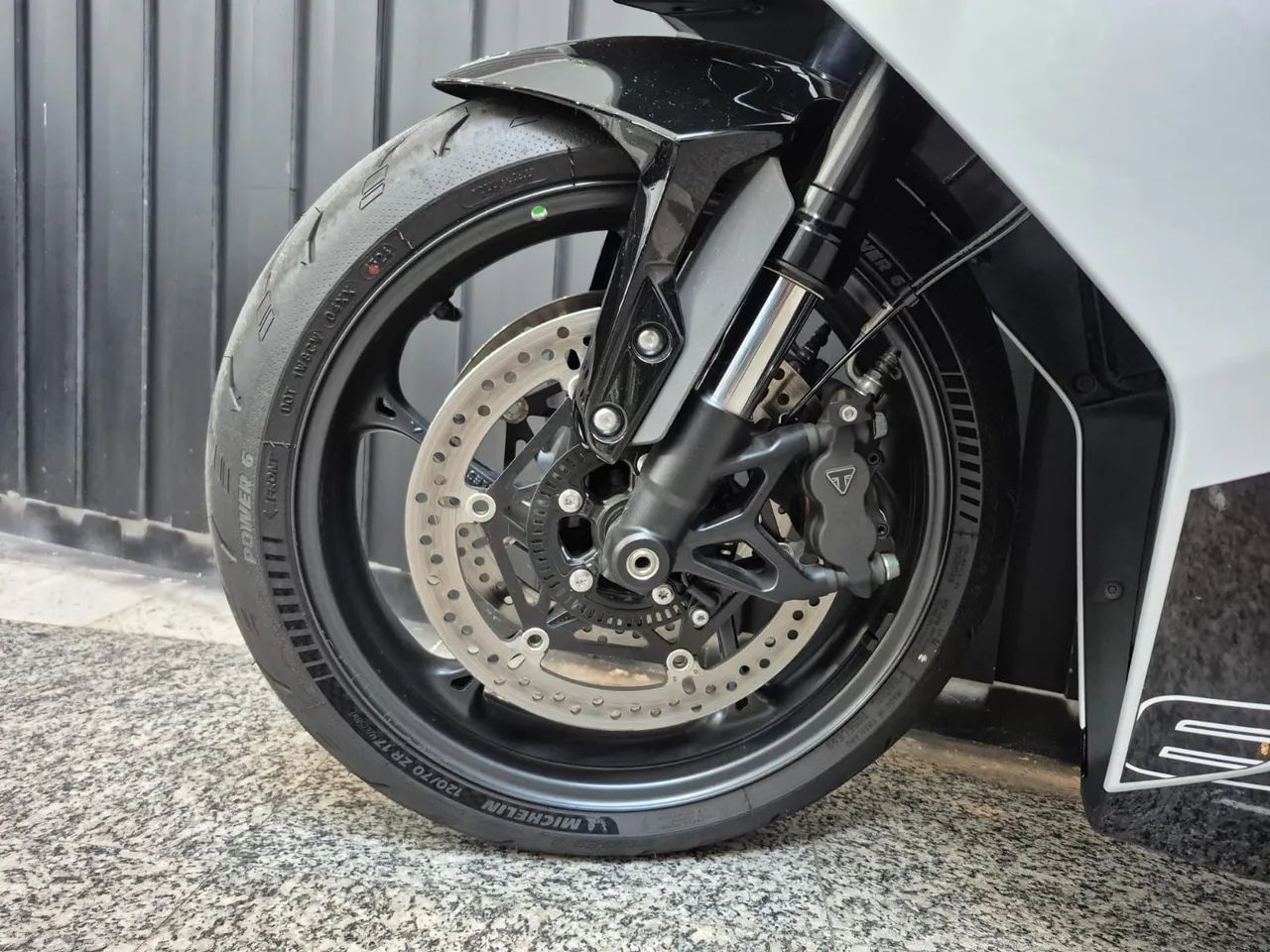Daytona 660 - Foto 4