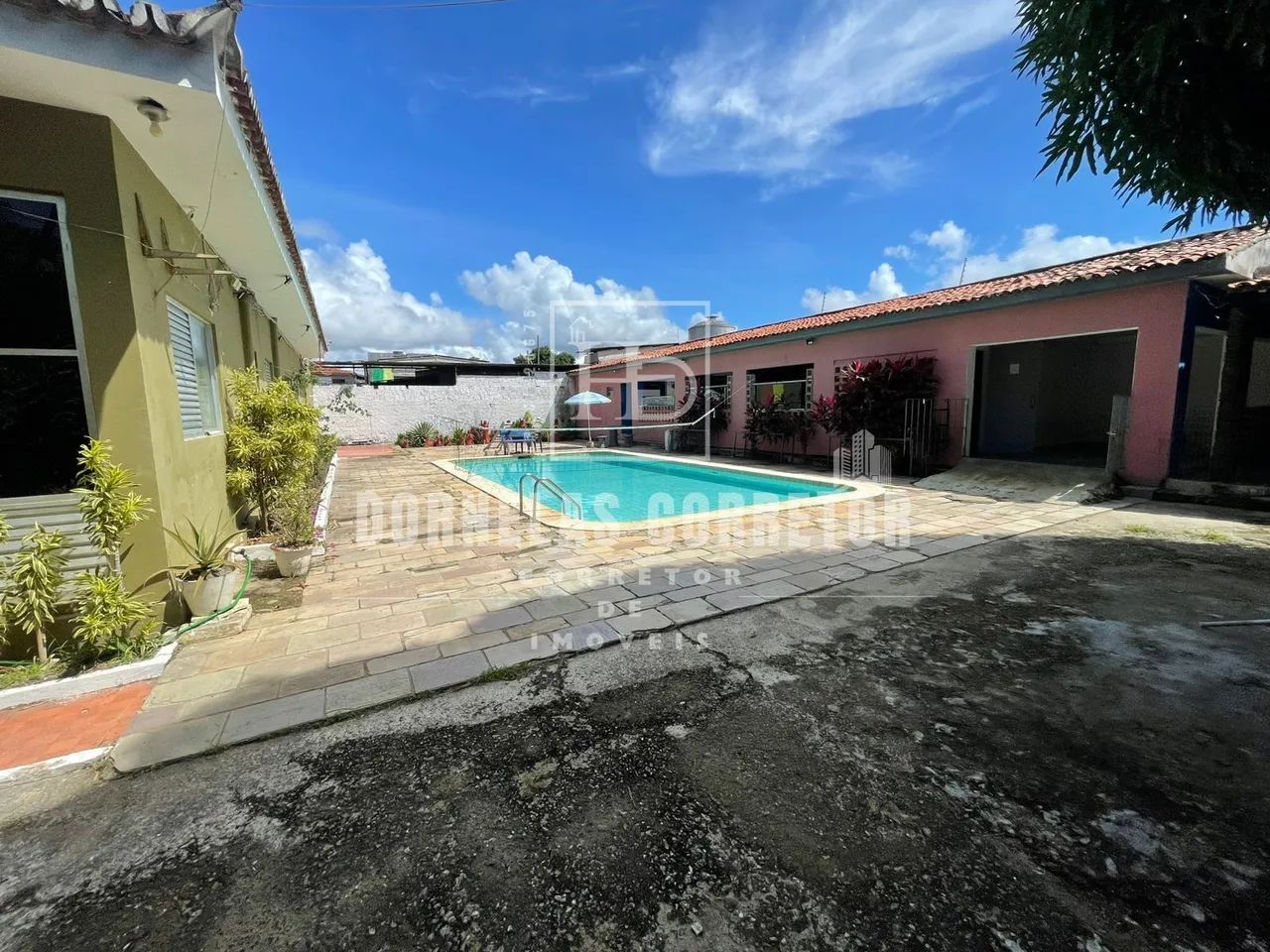 CASA AMPLA COM ÁREA GOURMET, PISCINA E CASA EXTRA - Foto 5