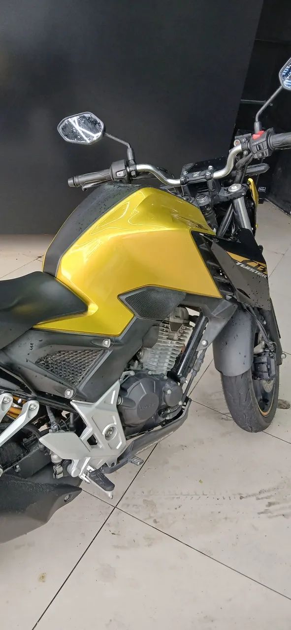 CB 300F TWISTER - Foto 3