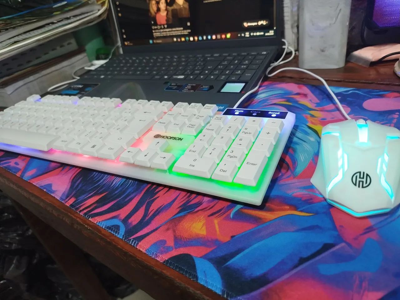 VENDO KIT GAMER TECLADO E MOUSE BRANCO - Foto 2