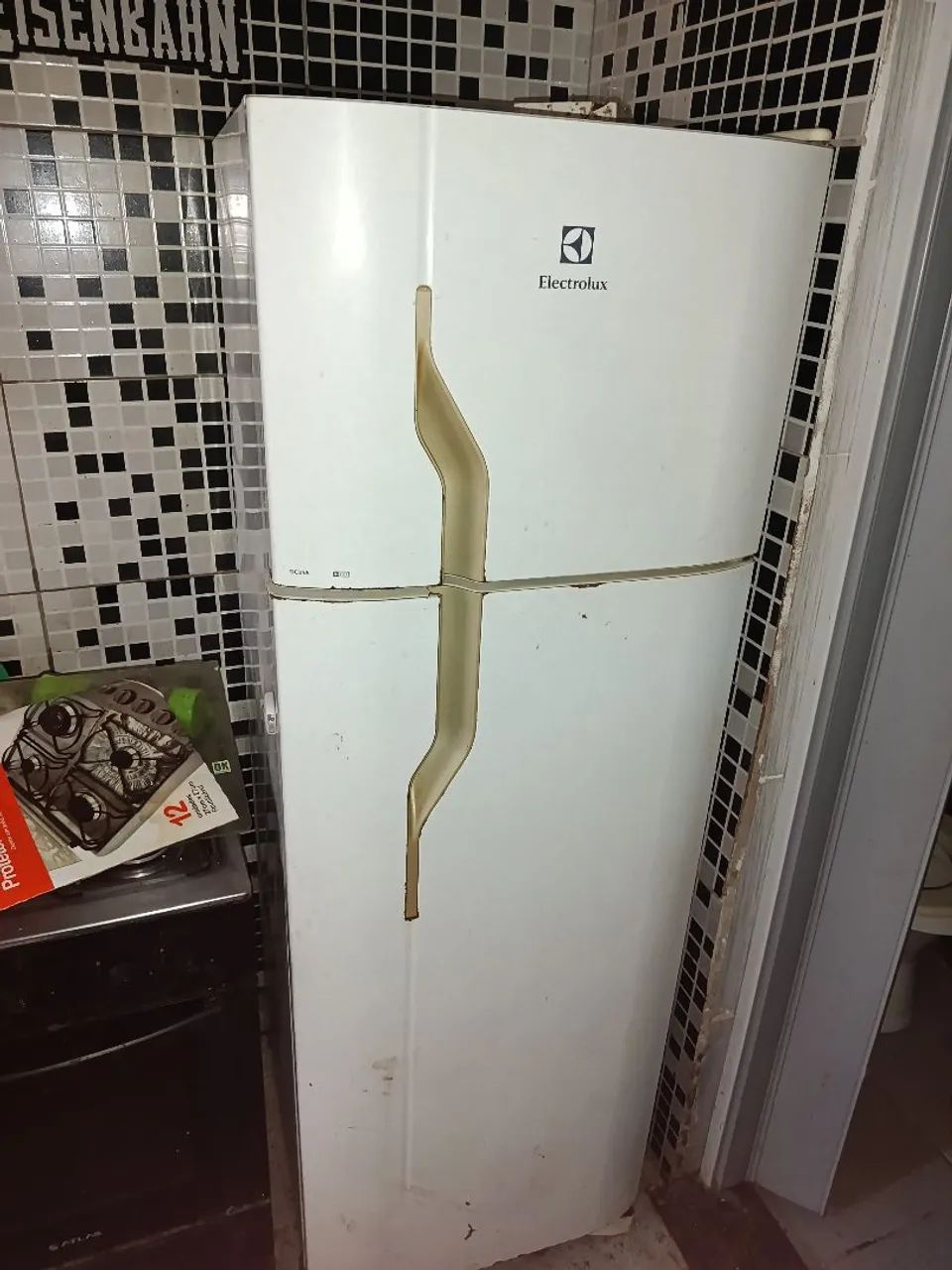 Vendo geladeira funcionando perfeitamente  - Foto 3
