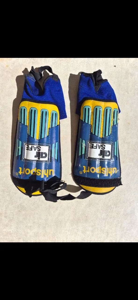 2 Caneleiras Uhlsport, Air Safe