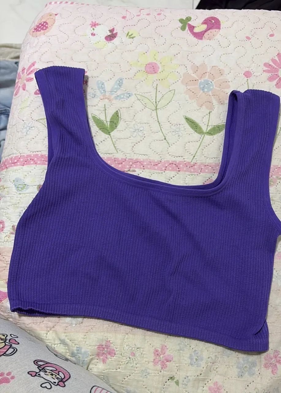cropped top roxo canelado