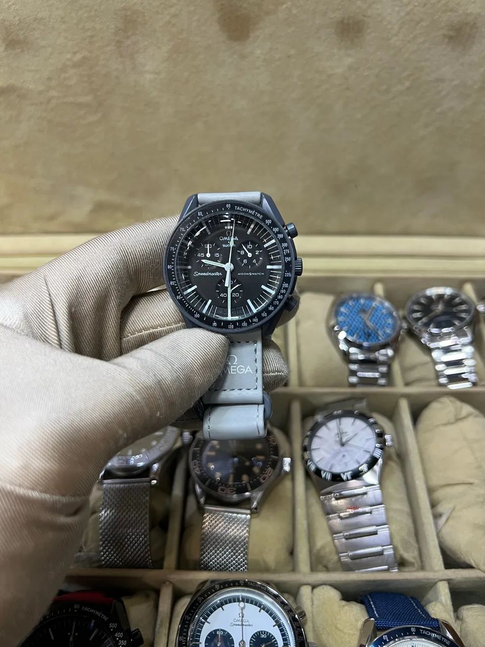 Swatch x OMEGA Bioceramic MoonSwatch  - Foto 5