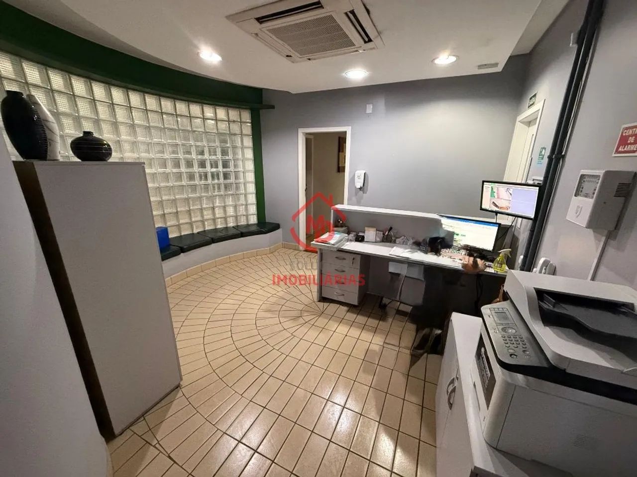 Prédio Comercial Estratégico na Avenida Expedito Garcia. Com elevador e garagem - Foto 5