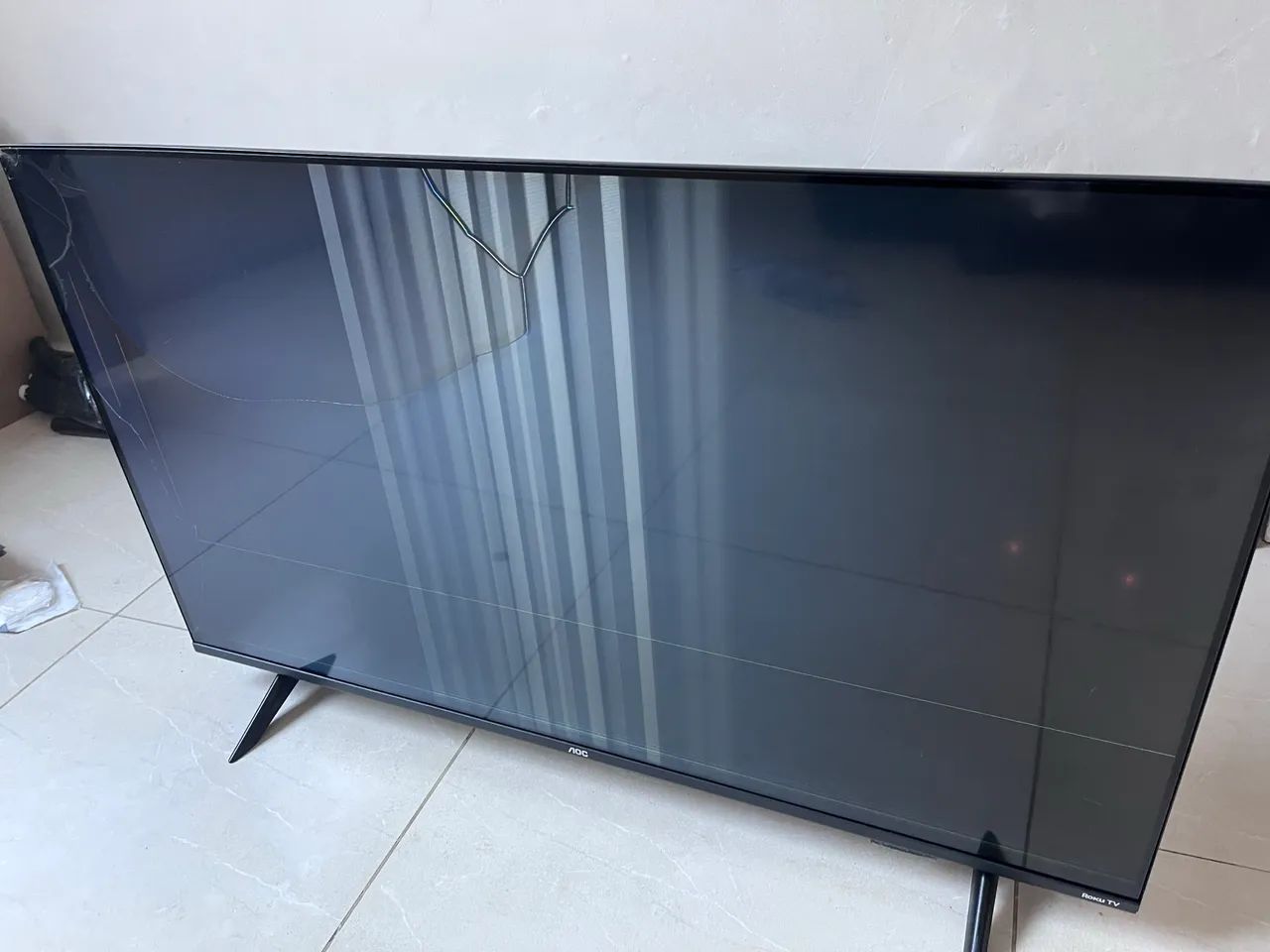 TV AOC 43 para retirada de peças - Apenas 10 dias de uso - Tela quebrada - Foto 2