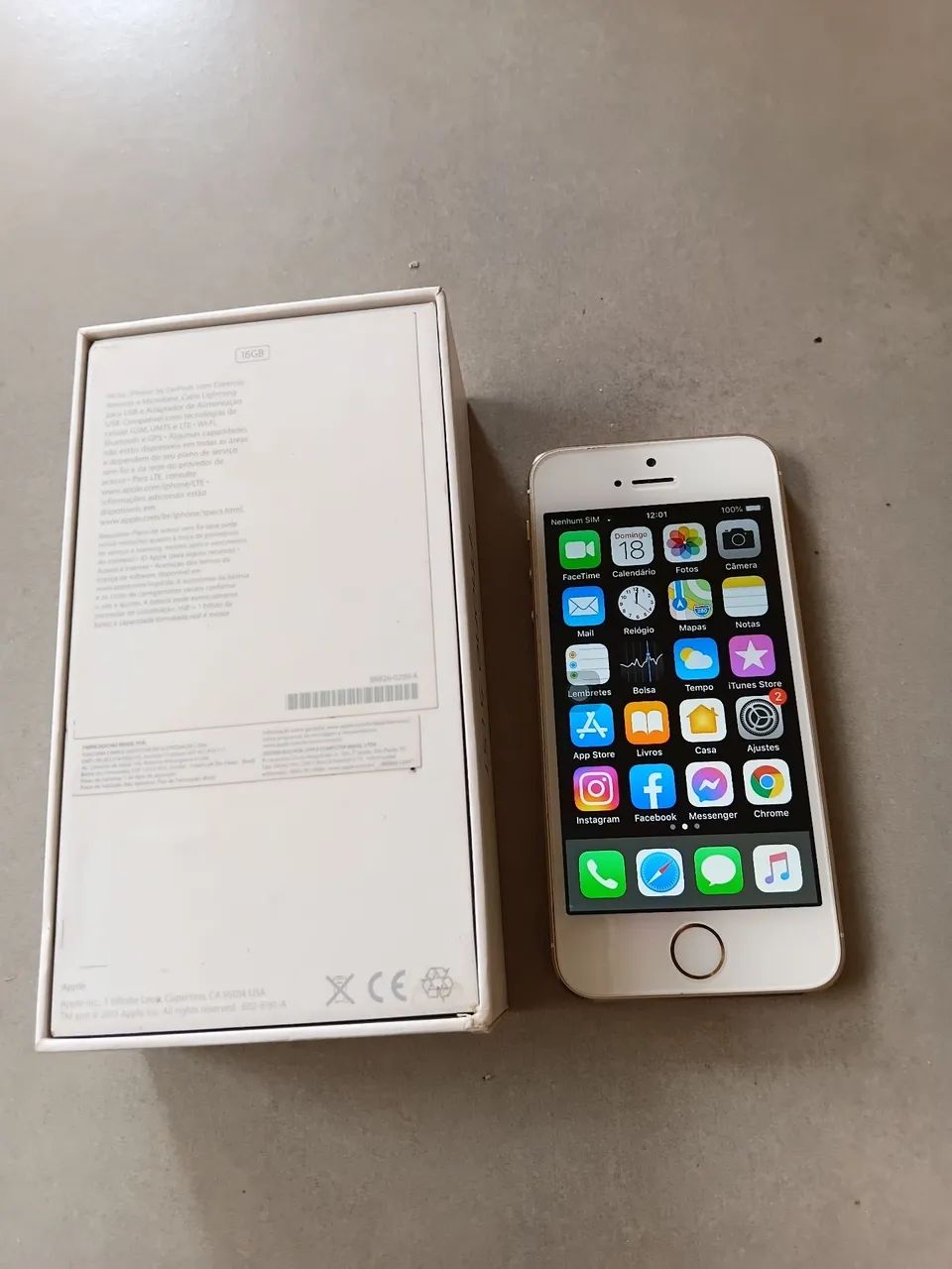 Apple iPhone 5S 32Gb usado colecionador - Celulares e Smartphones