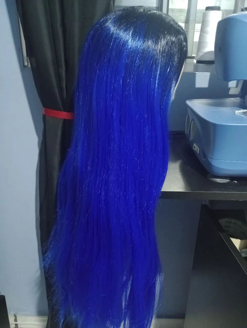 Peruca azul com raiz preta longa (cosplay) - Foto 3