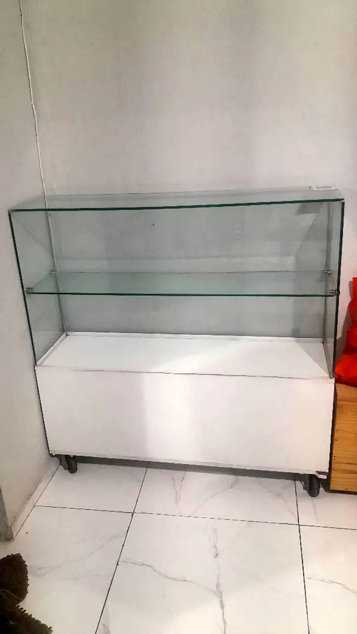 Vendo Balcão Vitrine Branco NOVÍSSIMO 
