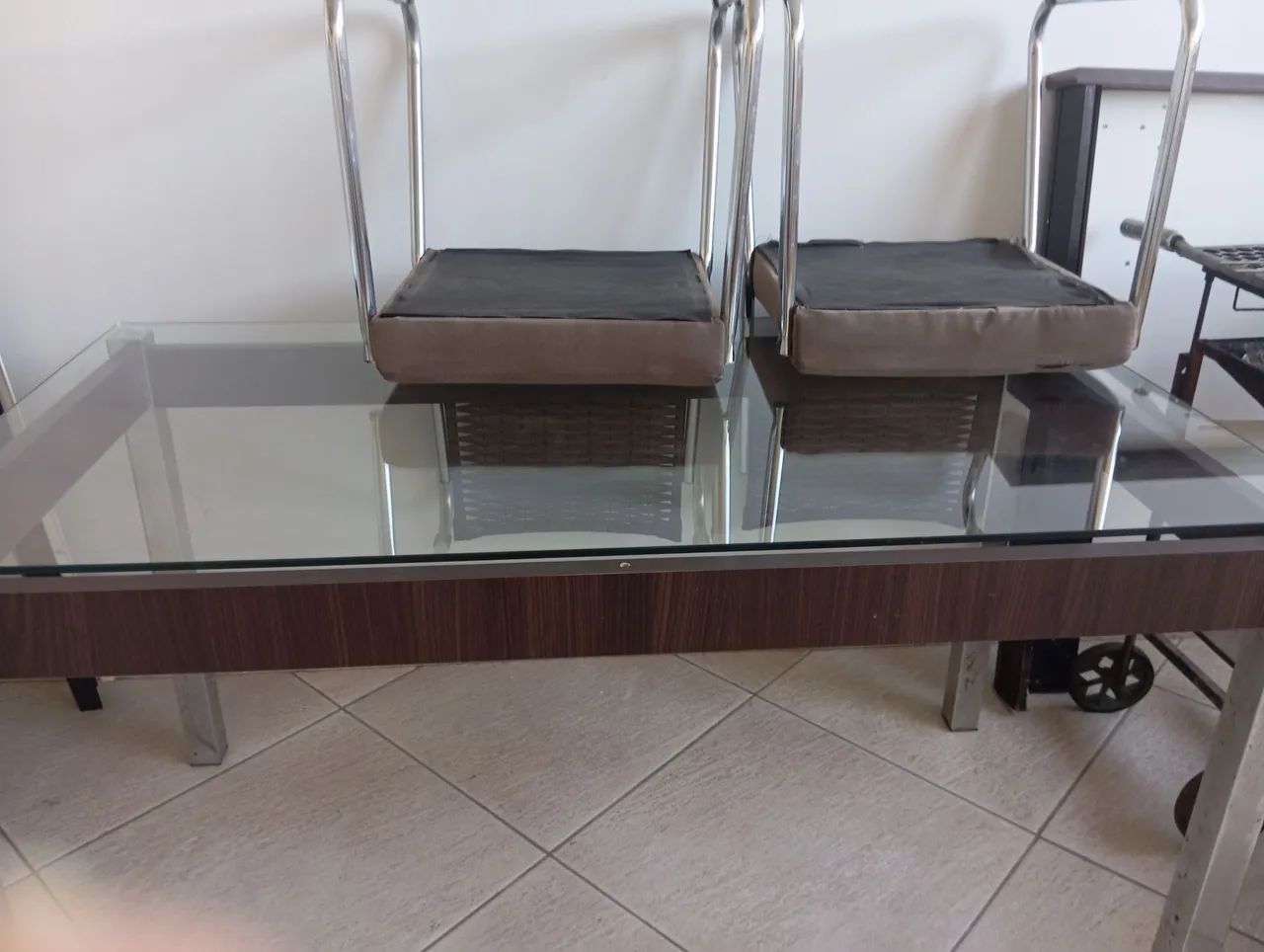 Mesa com 6 cadeiras  - Foto 4