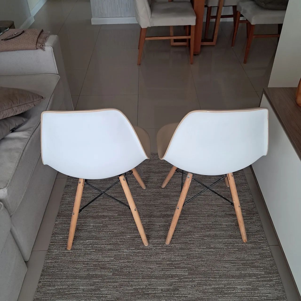 Cadeiras modelo Eames Eiffel - Foto 3