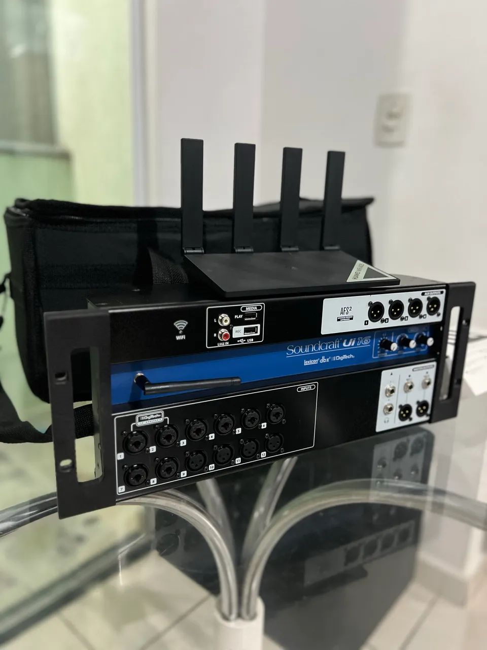Mesa digital Ui16 com bag rígida e Wi-Fi. - Foto 2