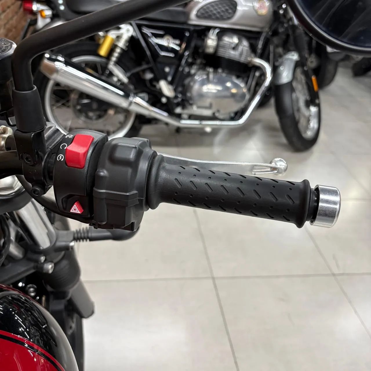 Triumph Speed Twin 900cc - Foto 4