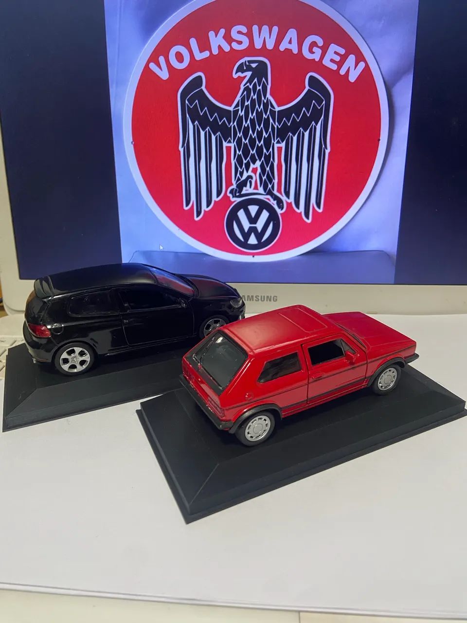2 miniaturas Golf gti 1/36 - Foto 2