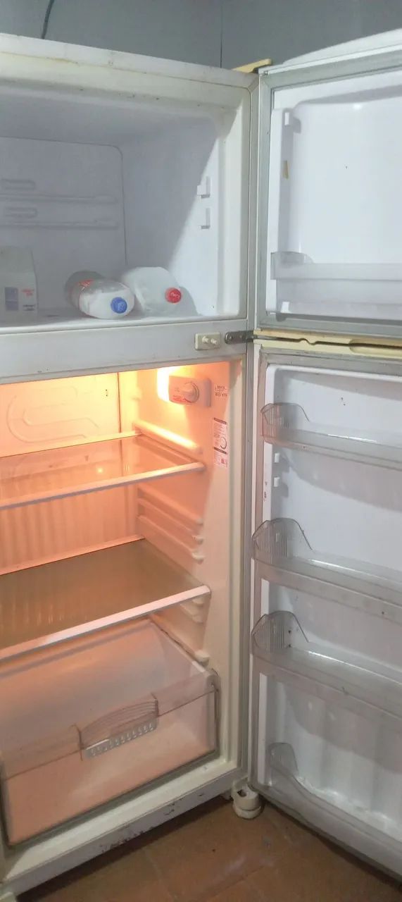 Geladeira  Brastemp  - Foto 2