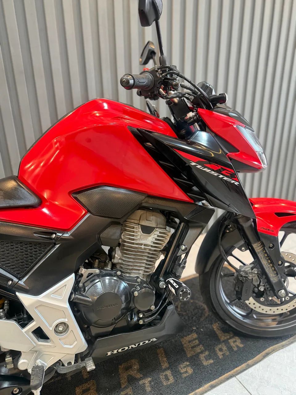 Cb 300f 2024/2024 abs  - Foto 4