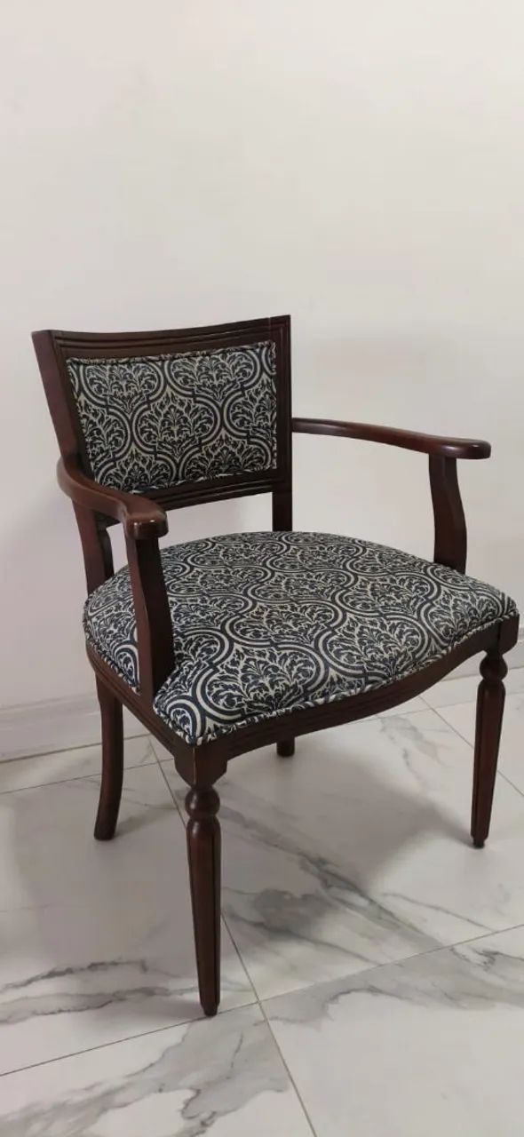 Poltronas Usadas Estilo Clássico - Repaginação do modelo Luiz XV  - Foto 4