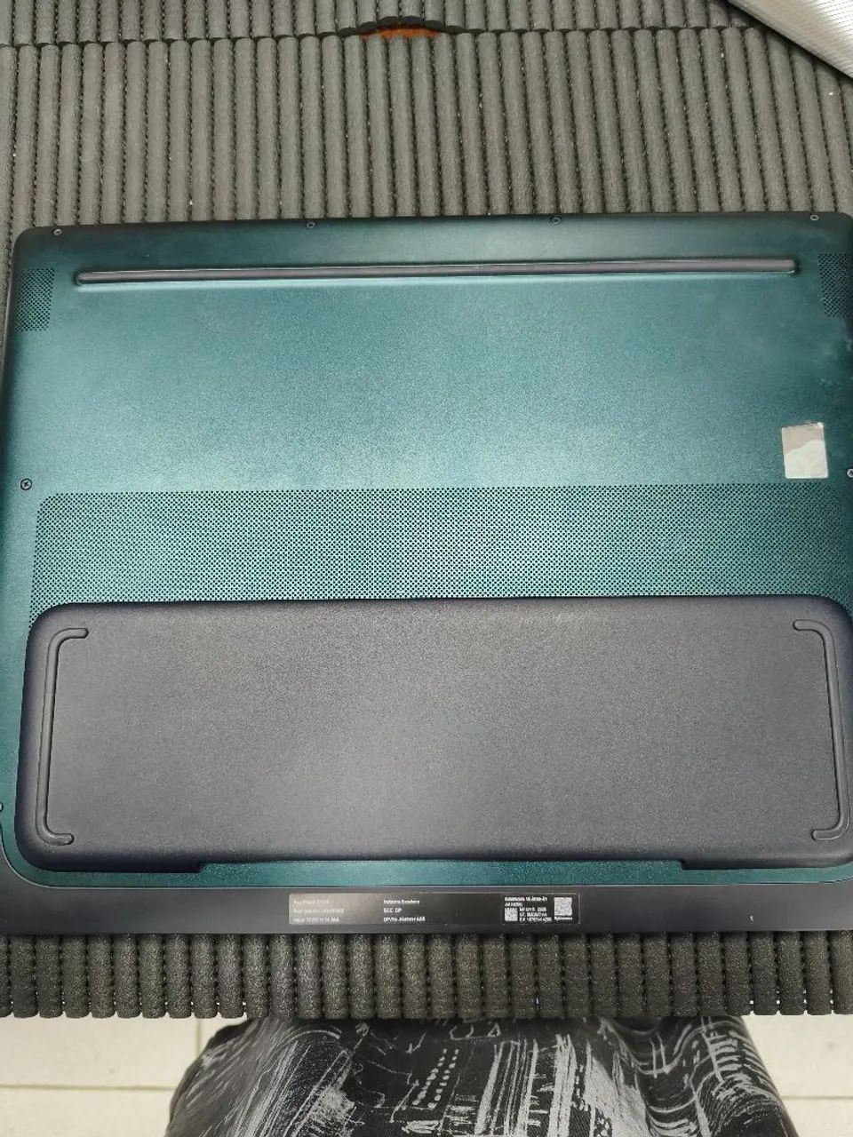 Dell Computer / Alienware 16 Area-51 (BRPAA16250HBTOHTXB_X) - Foto 2