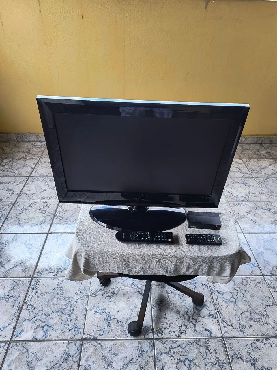 Tv LCD Philco de 24 polegadas  - Foto 3