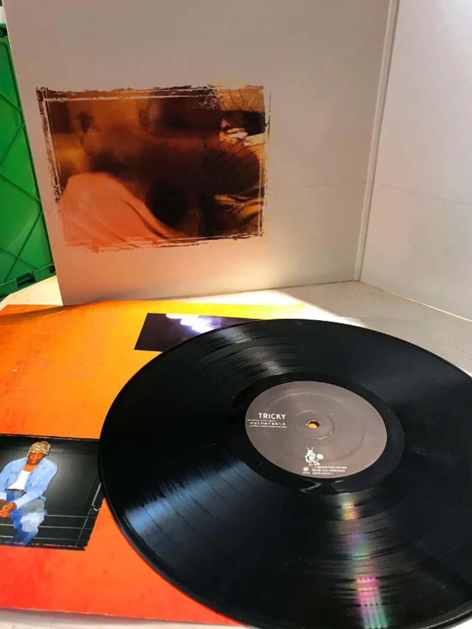 LP Vinil Tricky Vulnerable importado 180g - Foto 2