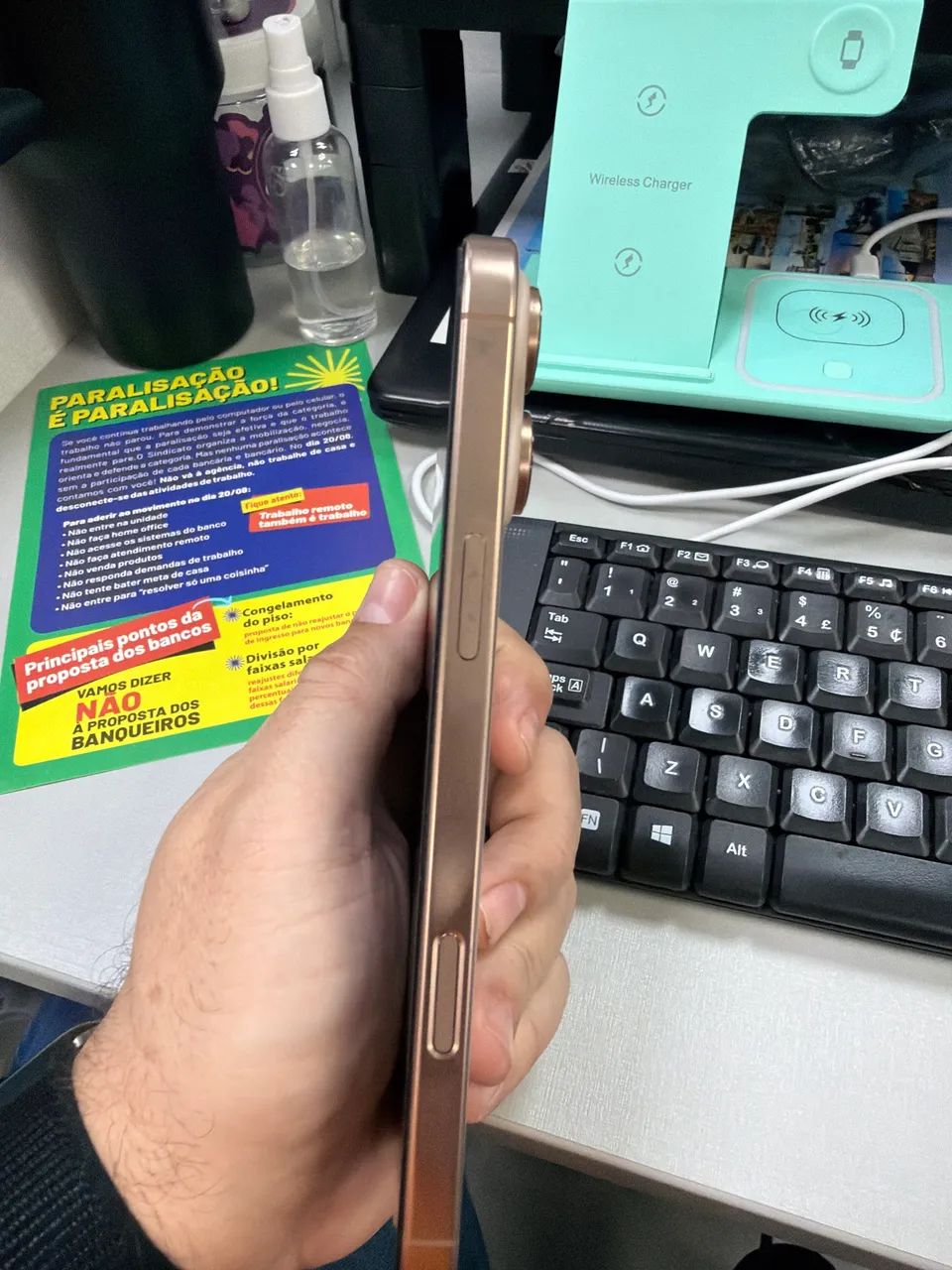 iPhone 16 Pro Max - Foto 3
