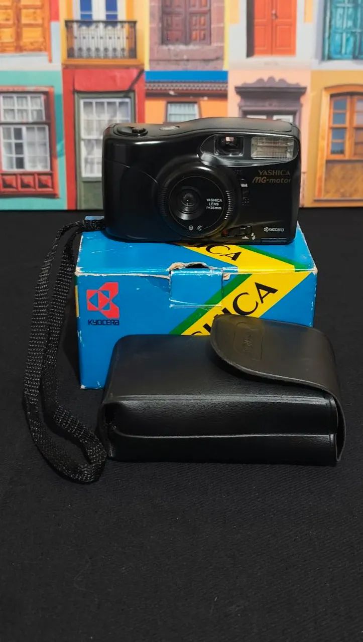 Câmera Yashica MG-Motor - Analógica 35mm com Flash e Case Original - Foto 4
