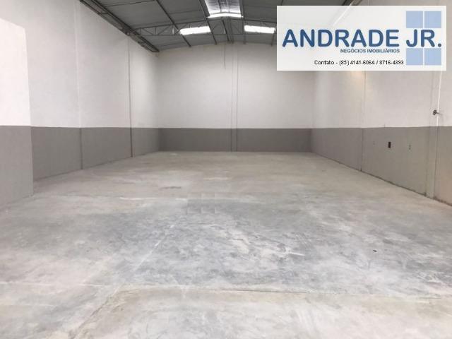 Galpões novos para locação com área a partir de 300m², escritório e banheiros - Foto 2