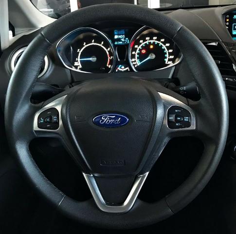 Ford Fiesta Titanium 1.6 . Prata. 2013/2014 - Foto 9