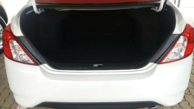 Nissan Versa SL Unique ano 2017 em perfeito estado - Foto 3