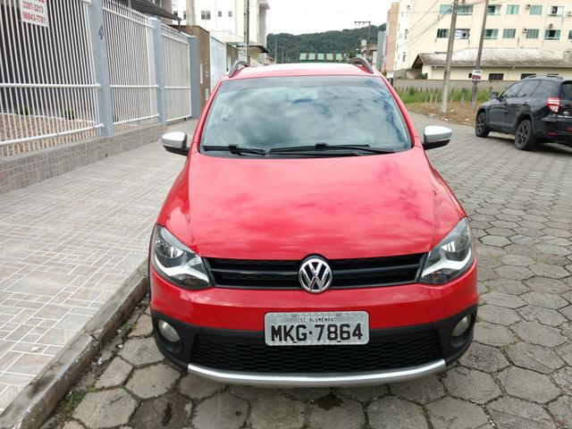 Volkswagen crossfox 1.6 2014 impecável - Foto 2