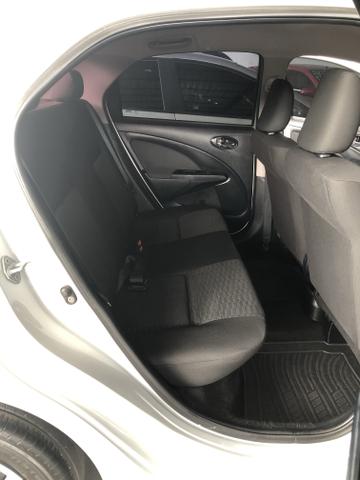 Etios X Sedan 1.5 2015/2016 - Foto 12