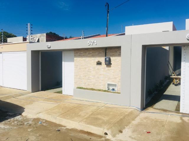 Linda casa com documentação grátis 2 quartos e 2 suites,entrada em 12x , * - Foto 18