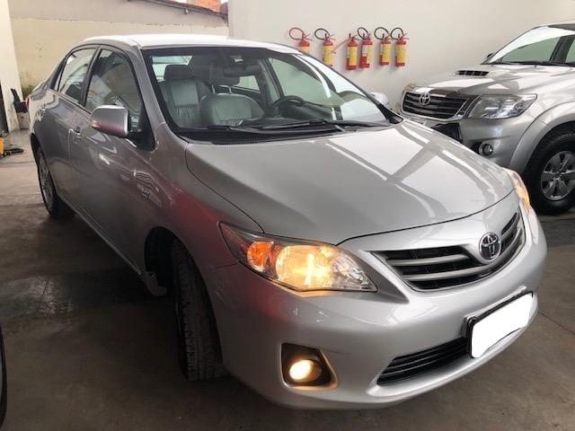 Financio e Vendo este Lindo Toyota Corolla 2012 XEI 2.0 automático - Foto 2