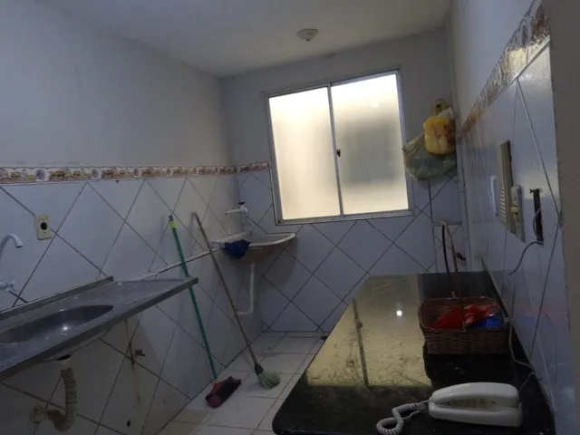 Vende-se Apto cond. Sampaio Correia, b. Dix Septo Rosado R$ 120mil Reais.