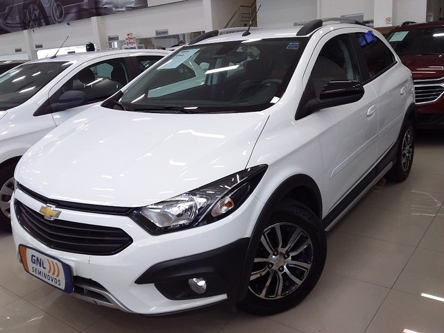CHEVROLET ONIX 1.4 MPFI ACTIV 8V FLEX 4P AUTOMATICO