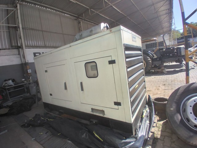 Gerador stemac 2007 180 KVA