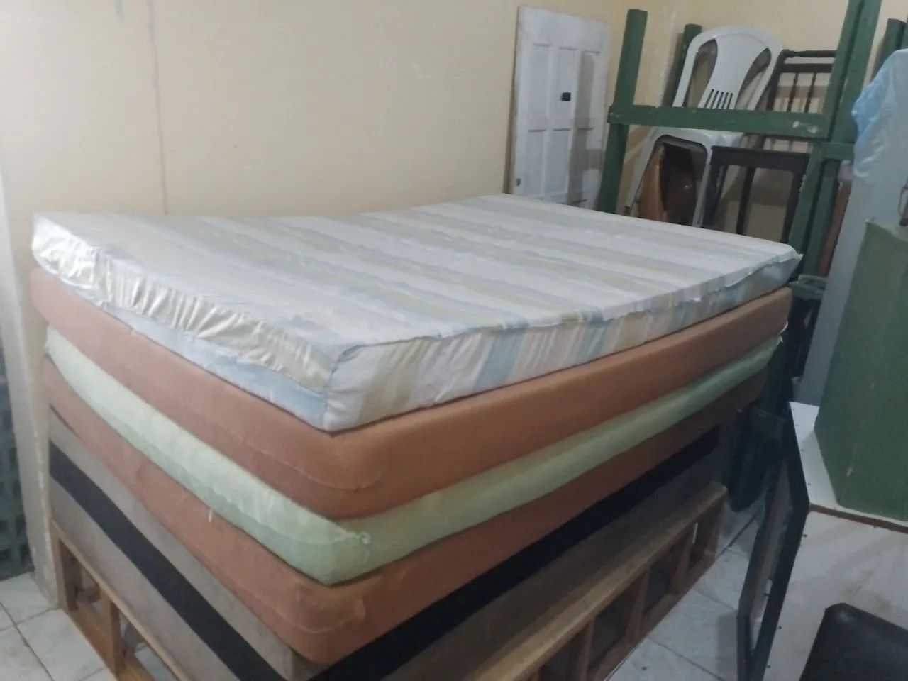 Casal ,( Colchão  160$ cada ) - Foto 2