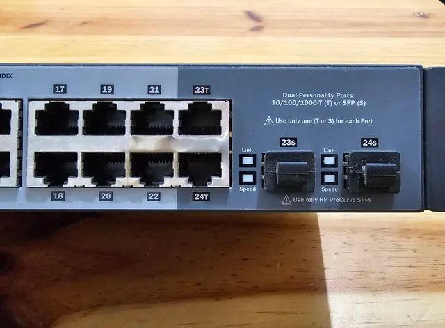 Switch HP 24p gigabit  - Foto 2