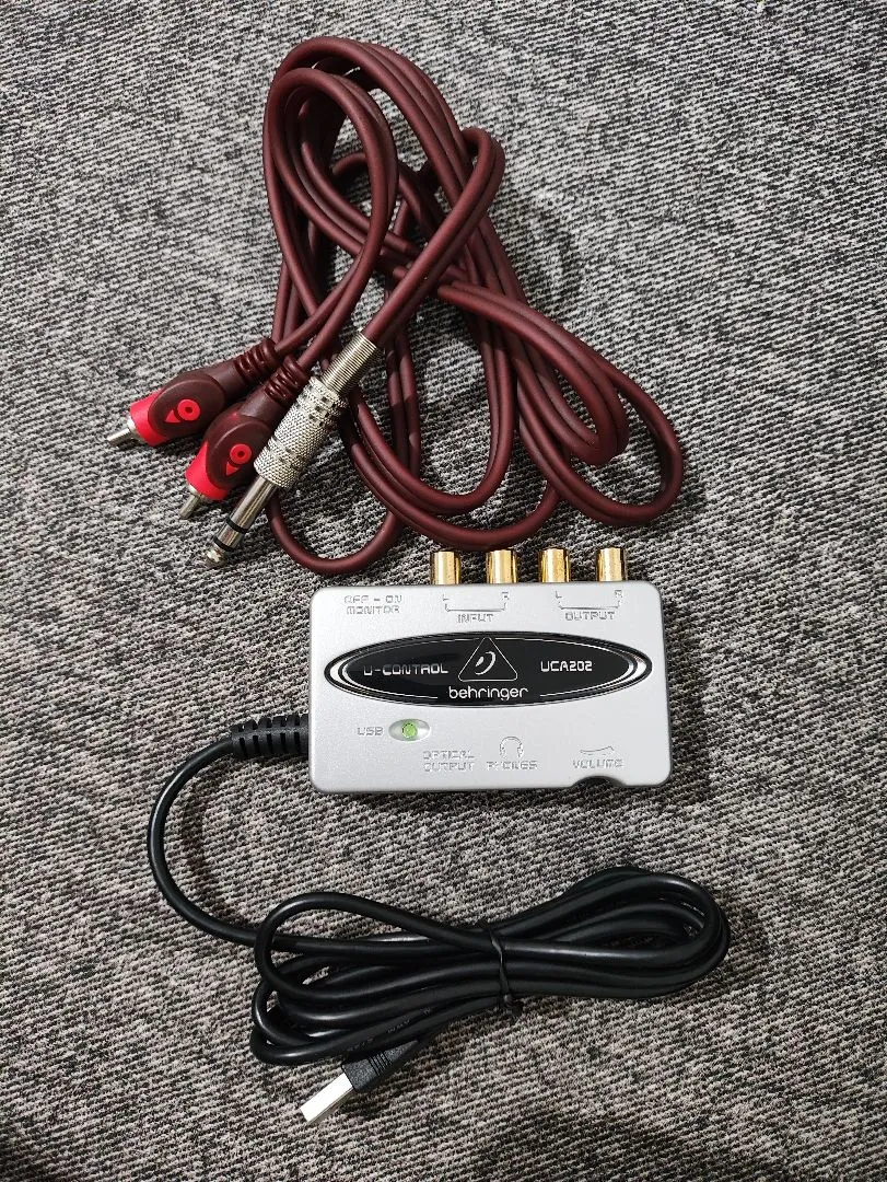 Vendo Interface de Áudio + Cabo P10 - 2 RCA
