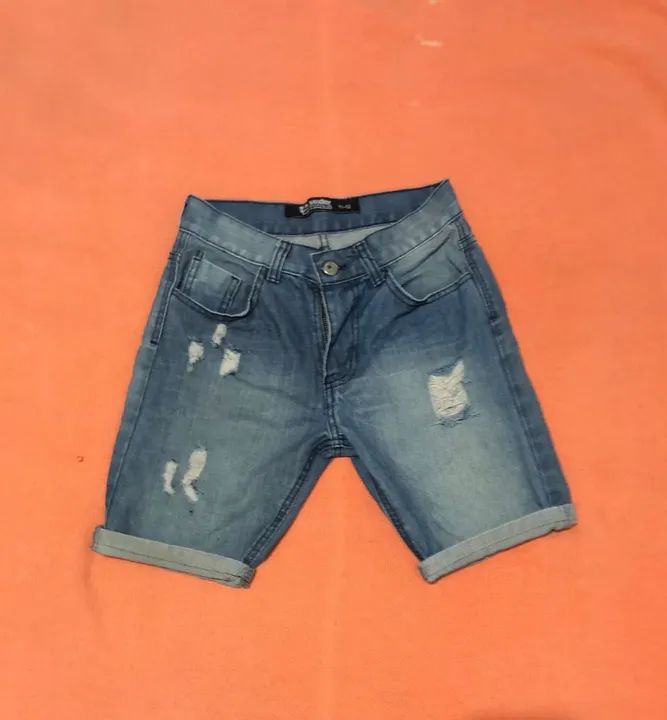 Bermuda jeans.