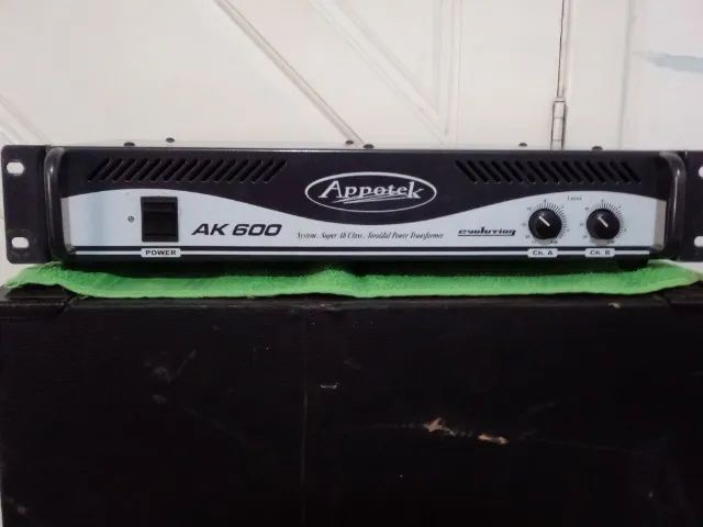 Amplificador  ak 600 // appotek ( 110//220w) com seletor de voltagem