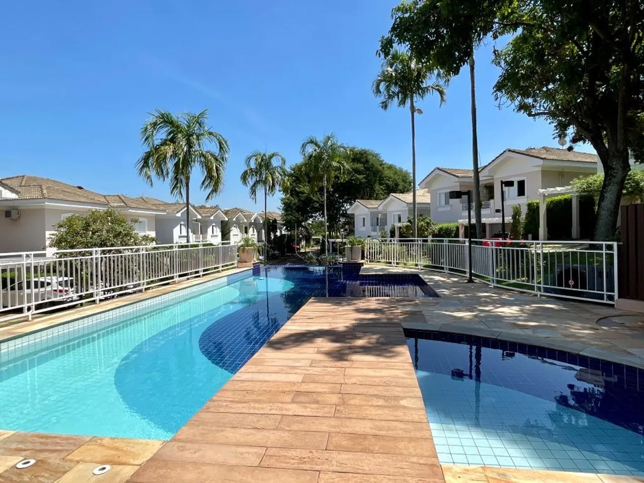 Casa à venda com 3 quartos no Mansões Santo Antônio, Campinas.