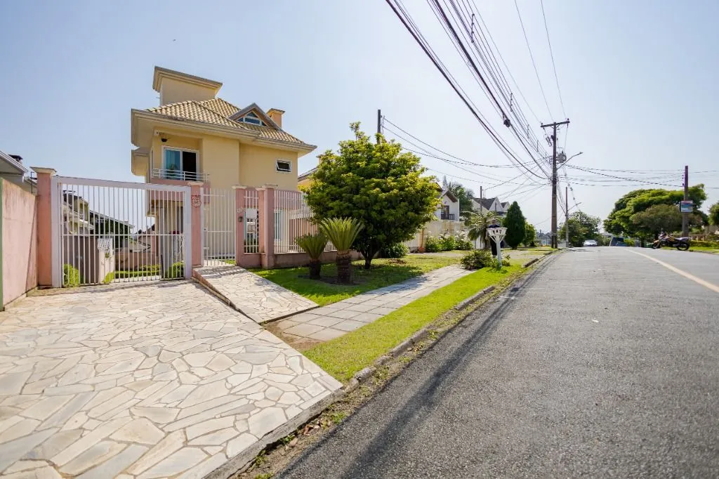 Sobrado à venda, 249 m² por R$ 1.499.000,00 - Atuba - Curitiba/PR