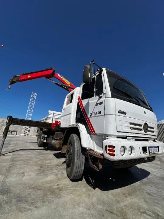 MERCEDES BENZ ATRON 1718, MUNK COM CABINE SUPLEMENTAR - Foto 2