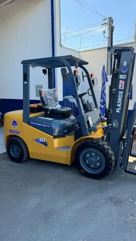 Empilhadeira Plasnox| Nova| 3.000kg| Diesel | Torre 4.7mts