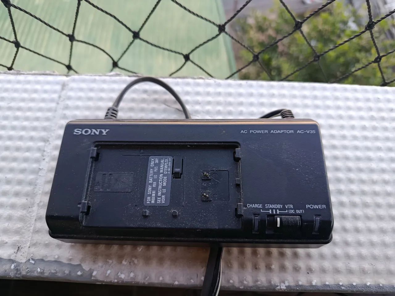 Carregador Sony AC-V35