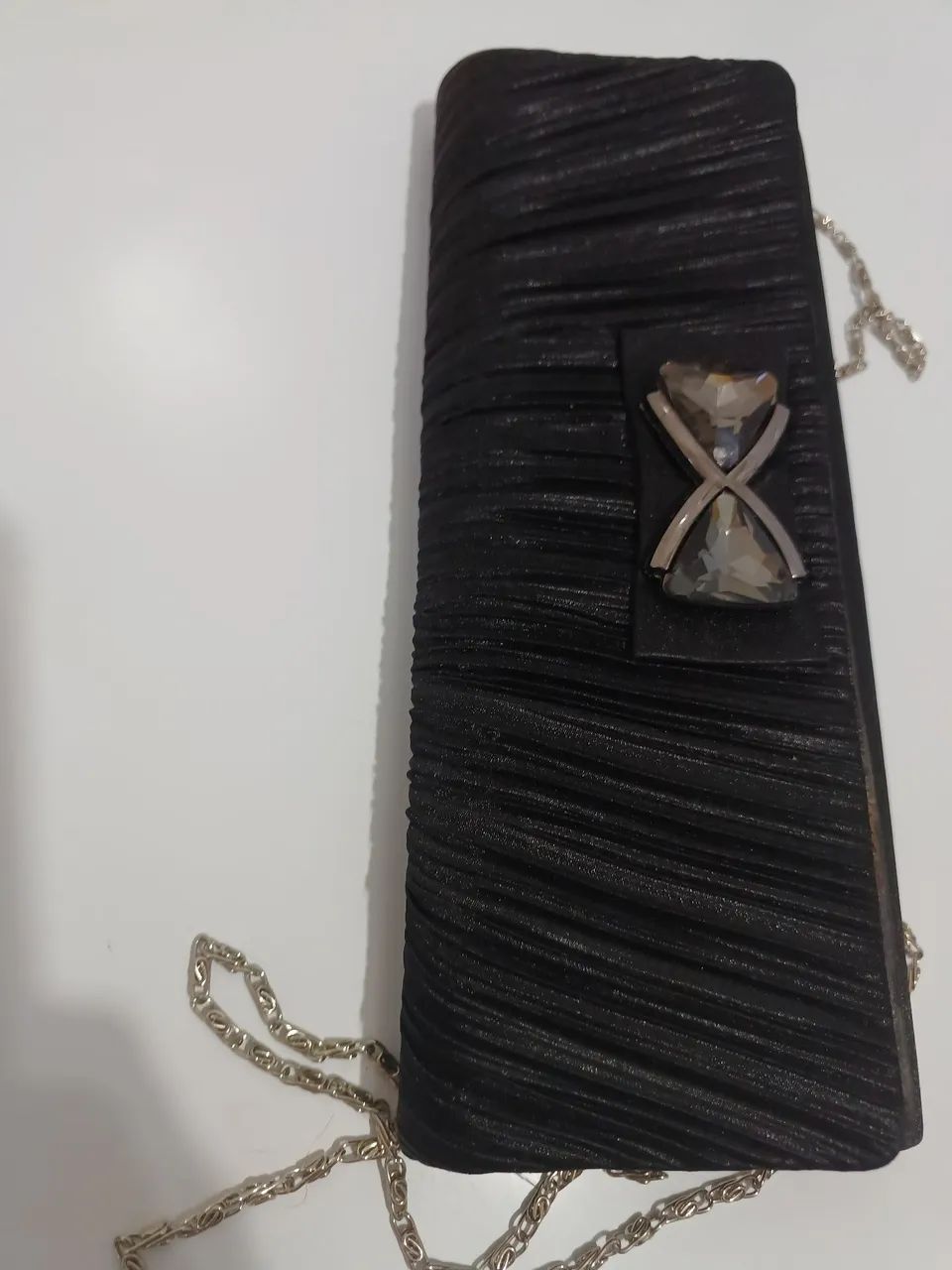 Bolsa de mão preta com detalhes em stras  s - Foto 2